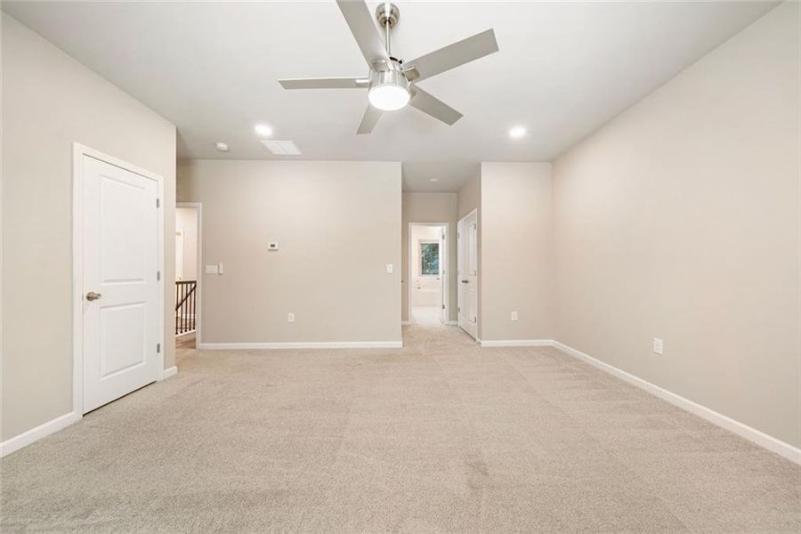 Spacious, unfurnished interior of a new home in , Lawrenceville (Image 29).