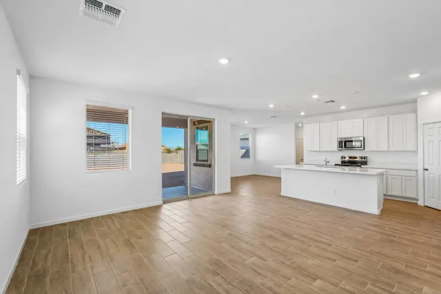 https://rifp.ml3ds-icon.com/#/floorplan/606869?pcoLink=70547&pco=1620869&reverseFloorPlan=true&floorId=751672