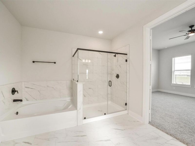 Furnished interior view inside a new home in Sierra Vista, Rosharon (Image 20).