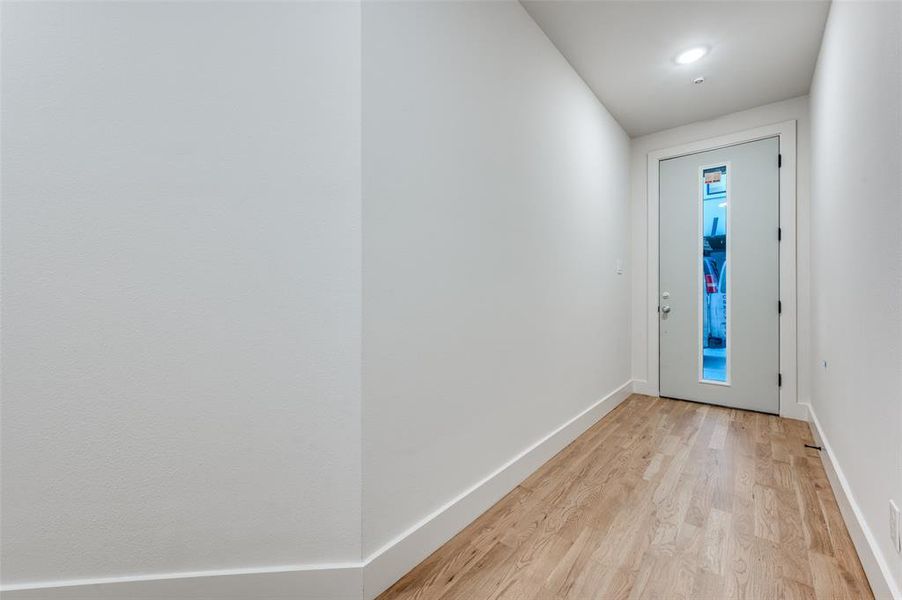 Spacious, unfurnished interior of a new home in , Dallas (Image 14).