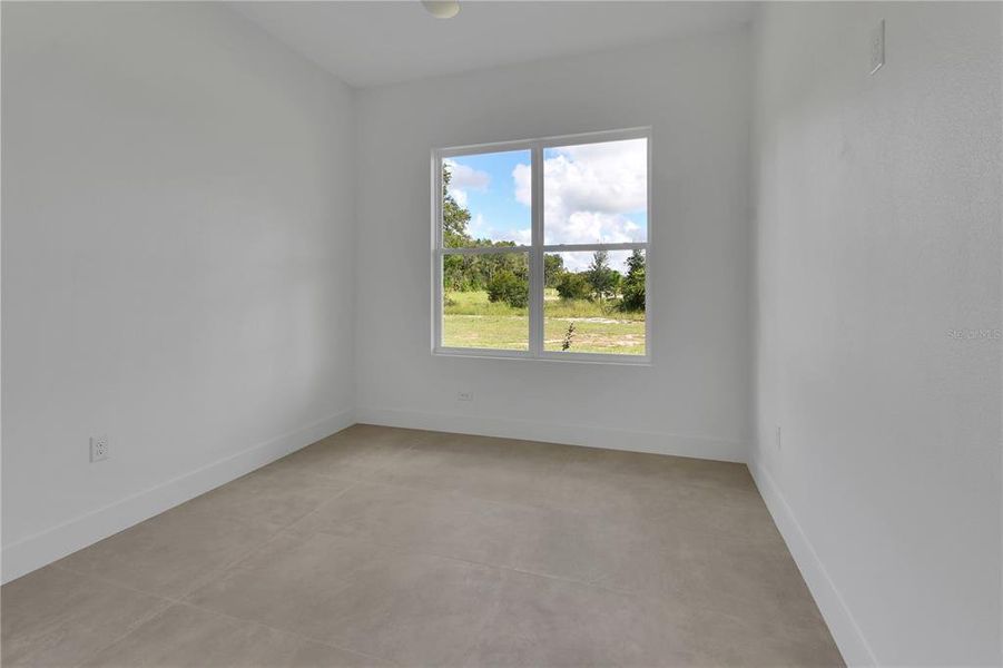 Spacious, unfurnished interior of a new home in , Deland (Image 23).