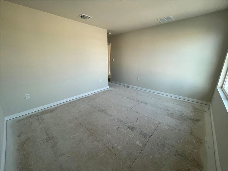 Spacious, unfurnished interior of a new home in Covered Bridge, Hutto (Image 21). Spacious, unfurnished interior of a new home in Covered Bridge, Hutto (Image 21).