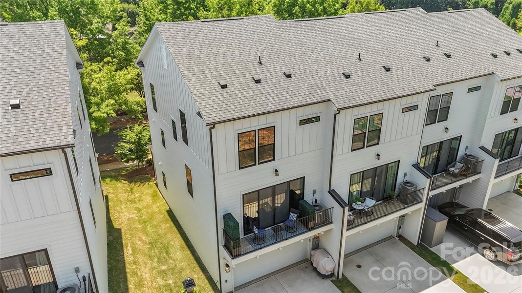 Image 38 of a home in .