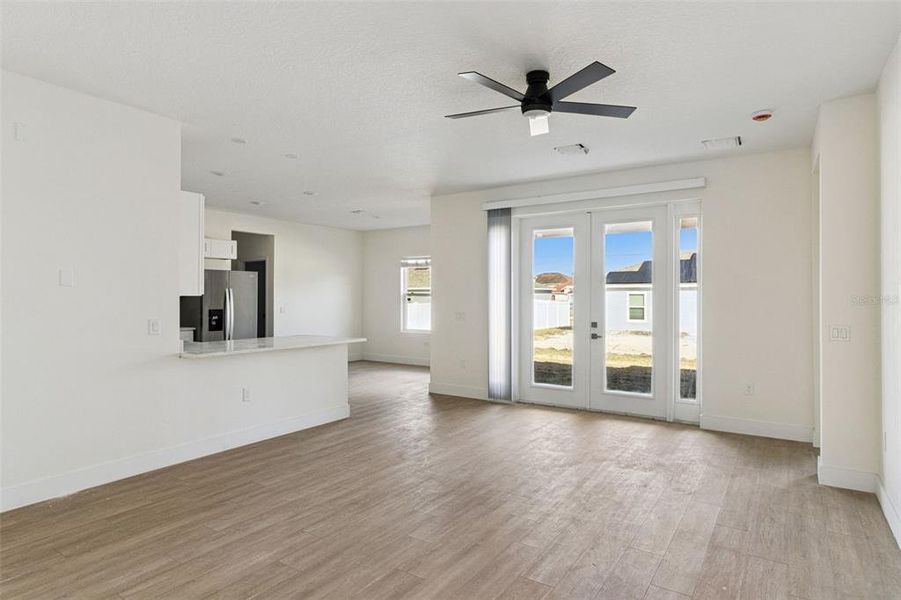 Spacious, unfurnished interior of a new home in , Kissimmee (Image 24).
