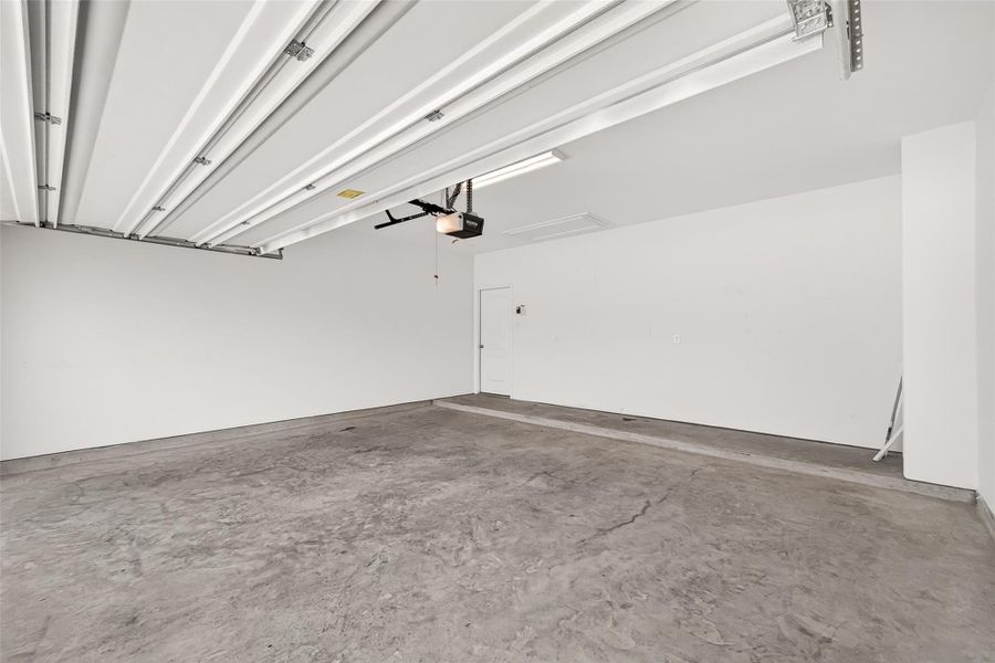 Spacious, unfurnished interior of a new home in , Houston (Image 45). Spacious, unfurnished interior of a new home in , Houston (Image 45).