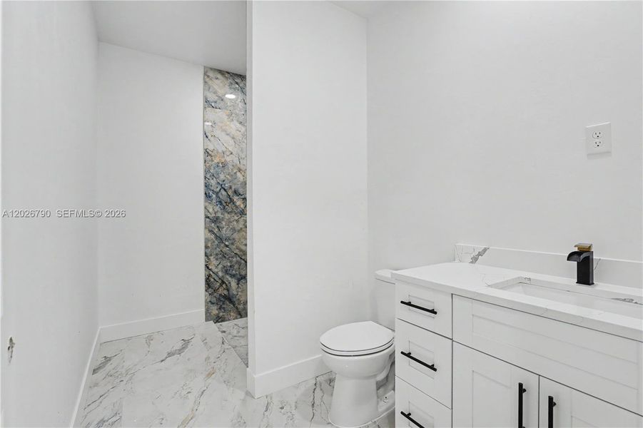 Furnished interior view inside a new home in , Lehigh Acres (Image 6).