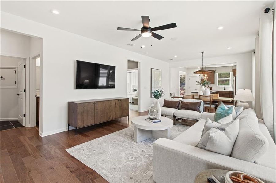 Furnished interior view inside a new home in Del Webb at Lake Oconee, Greensboro (Image 4).