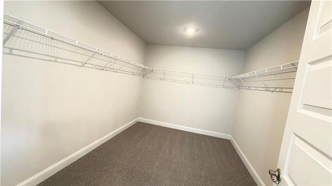 Spacious, unfurnished interior of a new home in Habersham Meadows, Demorest (Image 24).