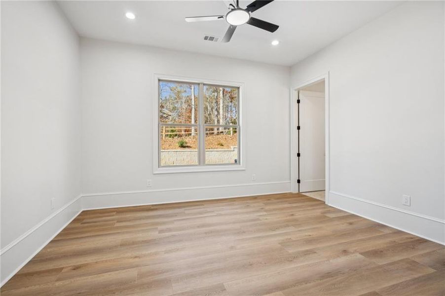 Spacious, unfurnished interior of a new home in , Gainesville (Image 51).