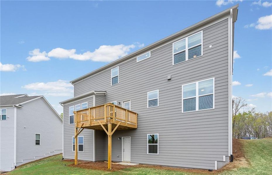 Exterior details and patio area of a home in Sierra Creek, Hoschton (Image 32).