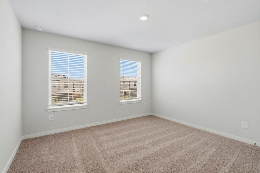 Spacious, unfurnished interior of a new home in Katy Reserve, Katy (Image 23).