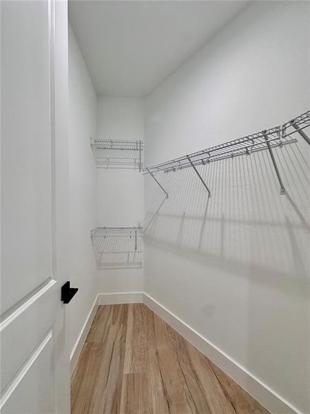 Spacious, unfurnished interior of a new home in , North Port (Image 12).