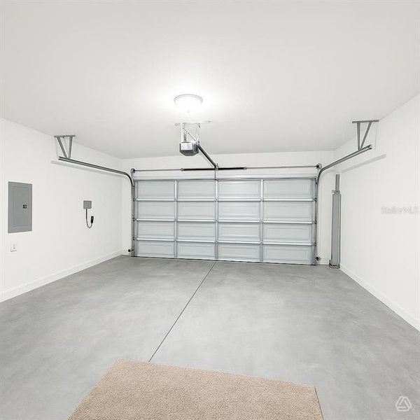 Spacious, unfurnished interior of a new home in Broadleaf, Parrish (Image 13). Spacious, unfurnished interior of a new home in Broadleaf, Parrish (Image 13).