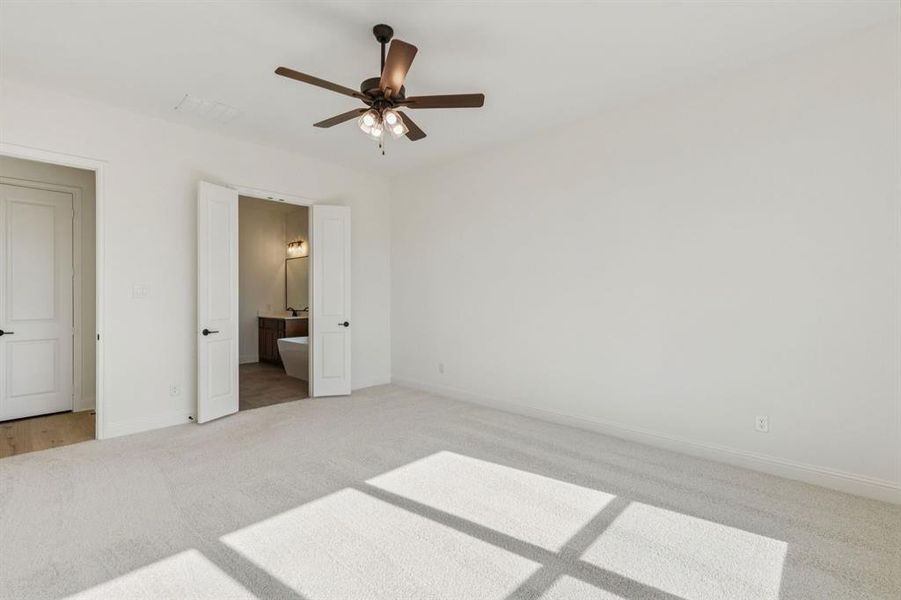 Spacious, unfurnished interior of a new home in Joshua Meadows, Joshua (Image 17).