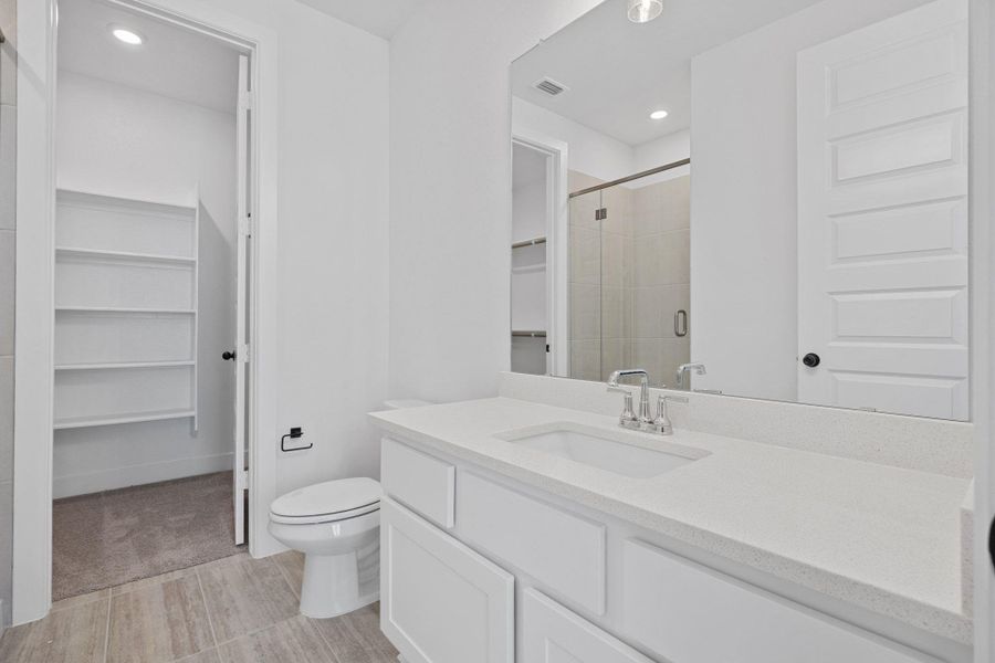 Furnished interior view inside a new home in Provence - 60', Austin (Image 10). Furnished interior view inside a new home in Provence - 60', Austin (Image 10).