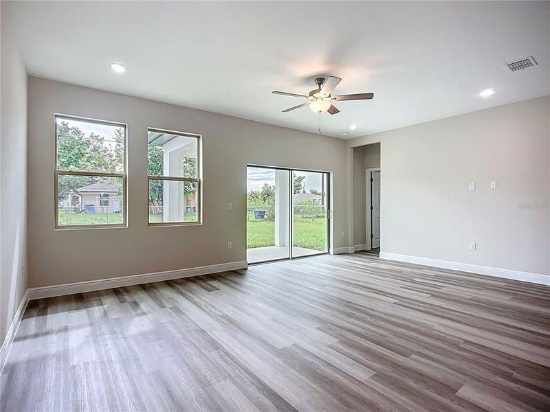 Spacious, unfurnished interior of a new home in , North Port (Image 37).