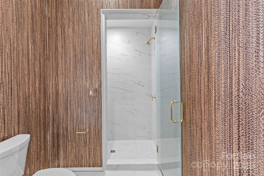 Image 37 of a home in .