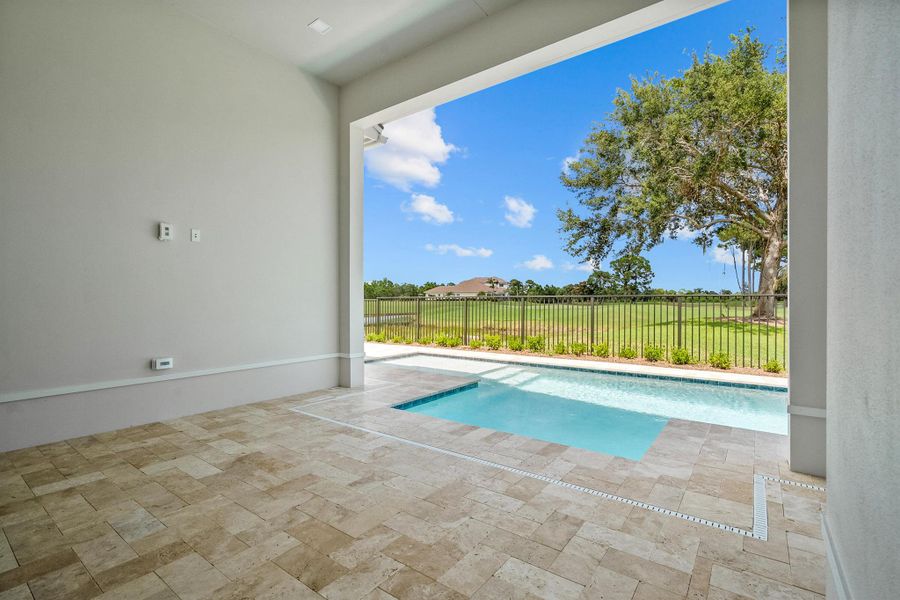 Spacious, unfurnished interior of a new home in Tesoro Club, Port St. Lucie (Image 23). Spacious, unfurnished interior of a new home in Tesoro Club, Port St. Lucie (Image 23).