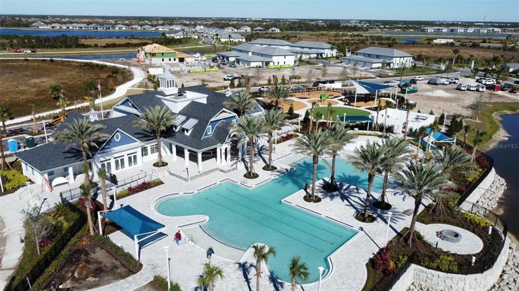 Image 16 of a home in Wellen Park.