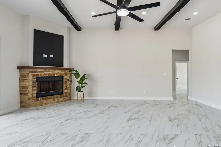 Spacious, unfurnished interior of a new home in , La Vernia (Image 40). Spacious, unfurnished interior of a new home in , La Vernia (Image 40).