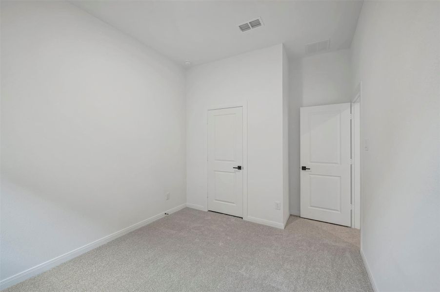 Spacious, unfurnished interior of a new home in Beacon Point at Lago Mar 50’ Homesites, Texas City (Image 22).