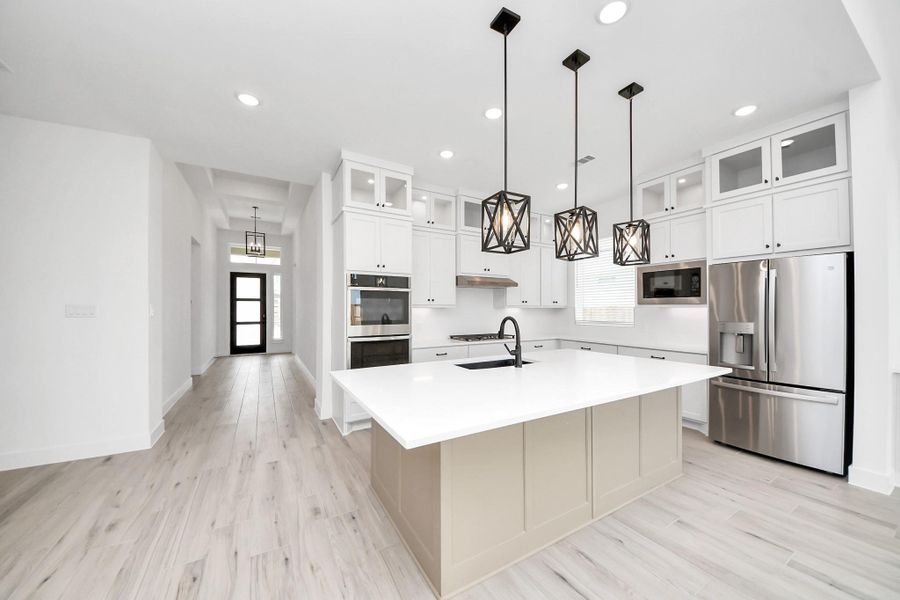 Furnished interior view inside a new home in Meridiana 50's, Manvel (Image 17).