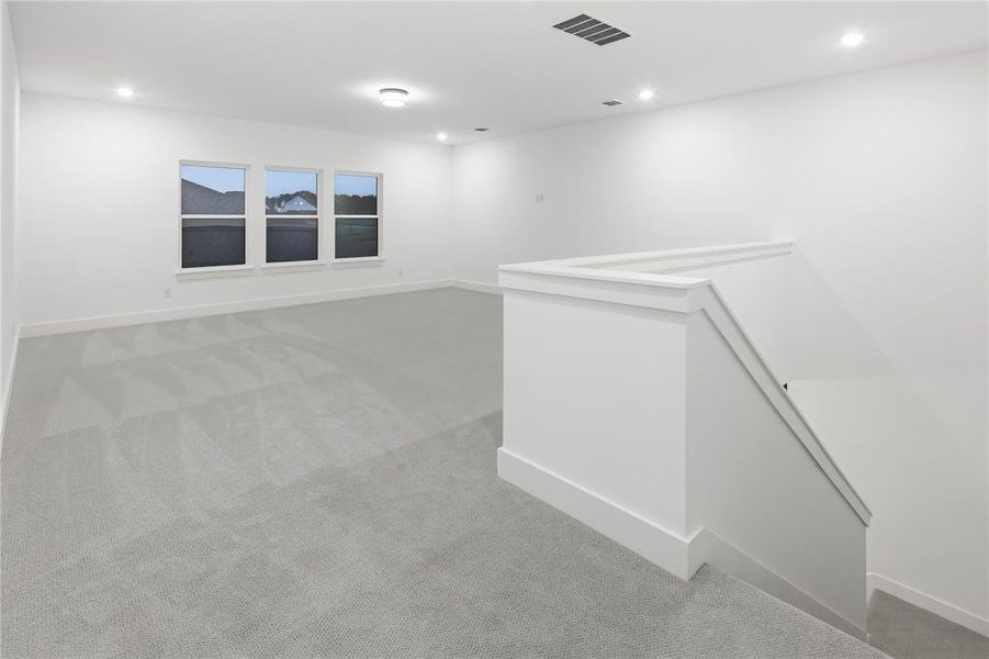 Spacious, unfurnished interior of a new home in Pecan Grove, Burleson (Image 19).