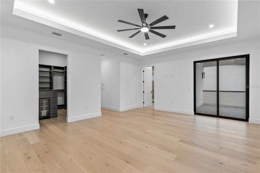 Spacious, unfurnished interior of a new home in , Tampa (Image 22). Spacious, unfurnished interior of a new home in , Tampa (Image 22).