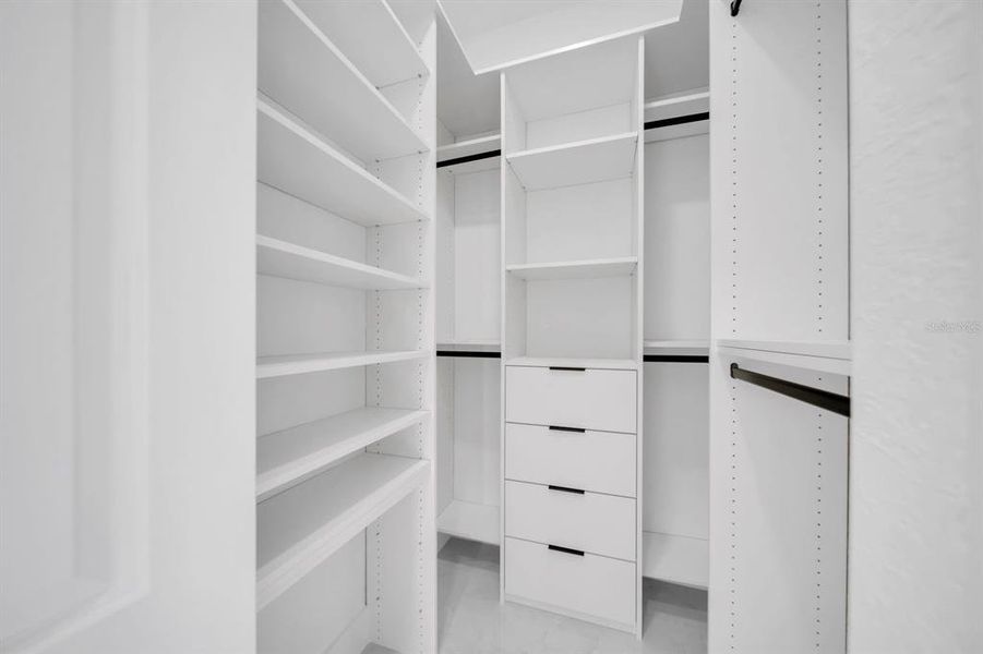 Image 36 of a home in .