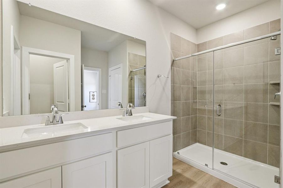 Furnished interior view inside a new home in Hickory Hill, Sherman (Image 9).
