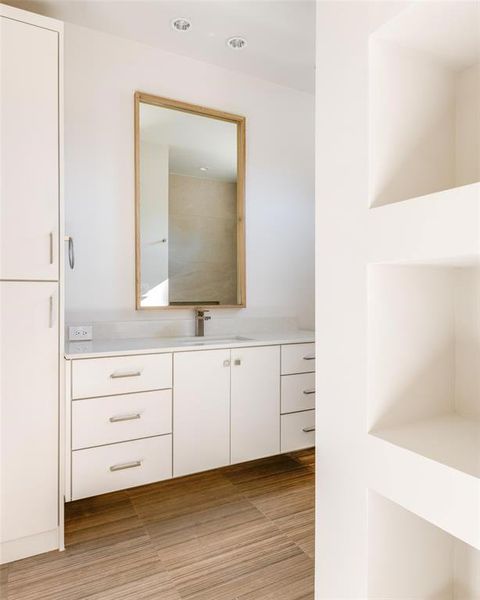 Furnished interior view inside a new home in , Dallas (Image 34). Furnished interior view inside a new home in , Dallas (Image 34).