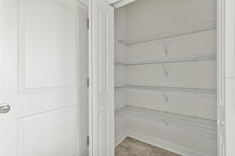 Spacious, unfurnished interior of a new home in , Port Charlotte (Image 19).