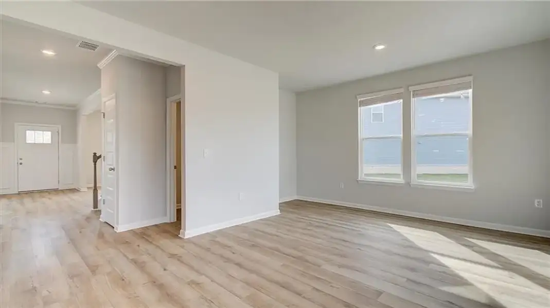 Spacious, unfurnished interior of a new home in Brighton, Locust Grove (Image 17).