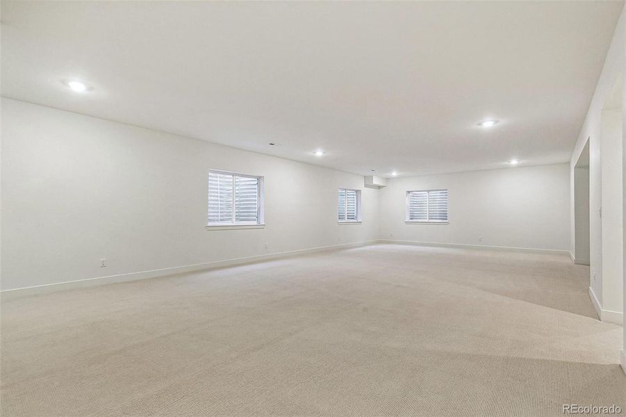 Spacious, unfurnished interior of a new home in Terrain Oak Valley, Castle Rock (Image 37). Spacious, unfurnished interior of a new home in Terrain Oak Valley, Castle Rock (Image 37).