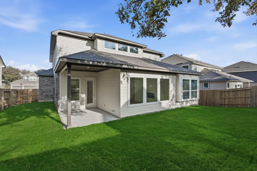Exterior details and patio area of a home in Buffalo Crossing, Cibolo (Image 3). Exterior details and patio area of a home in Buffalo Crossing, Cibolo (Image 3).
