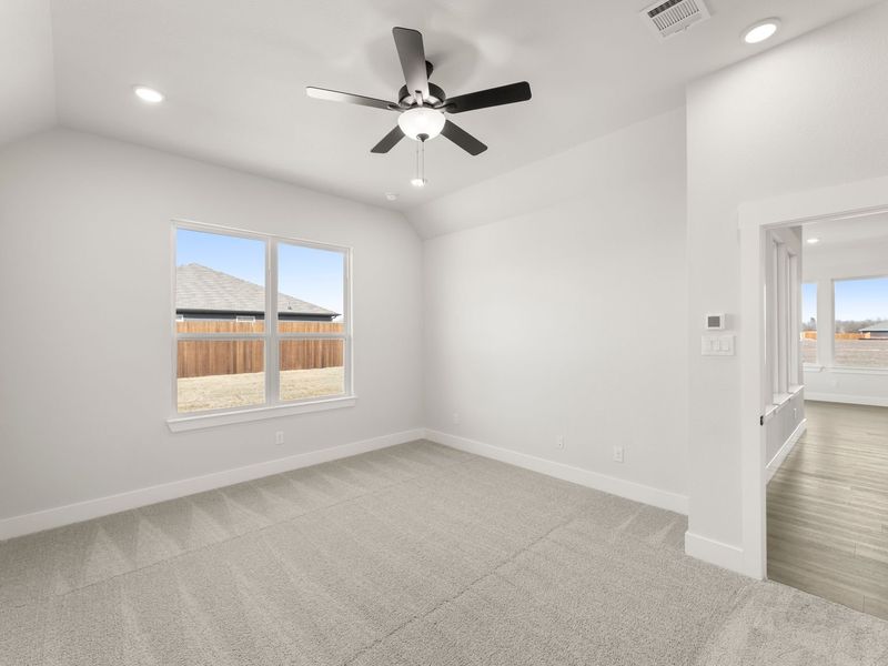 Spacious, unfurnished interior of a new home in Waverly Estates, Josephine (Image 19).