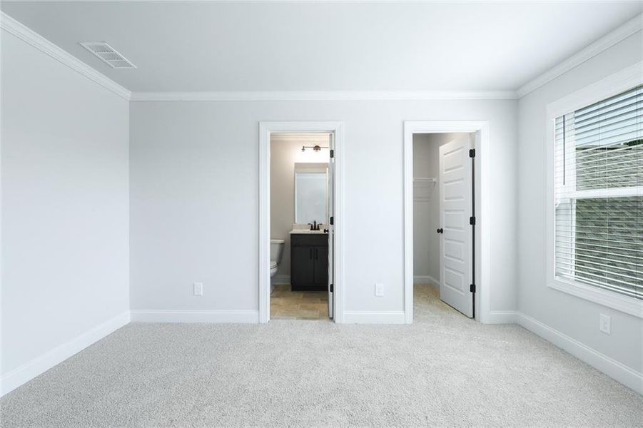 Spacious, unfurnished interior of a new home in Calgary Downs, Winder (Image 24).