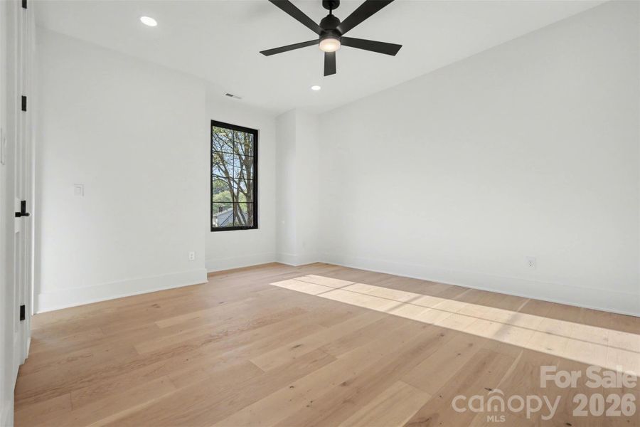 Spacious, unfurnished interior of a new home in , Concord (Image 22).