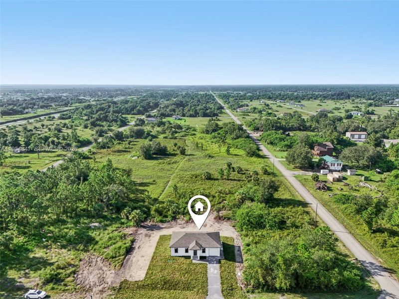 Image 27 of a home in .