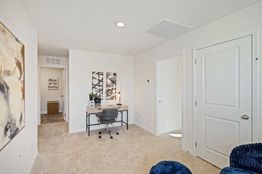 Representative furnished interior of a home built from the Robie by D.R. Horton in Johnson Farms, Greeneville (Image 10).