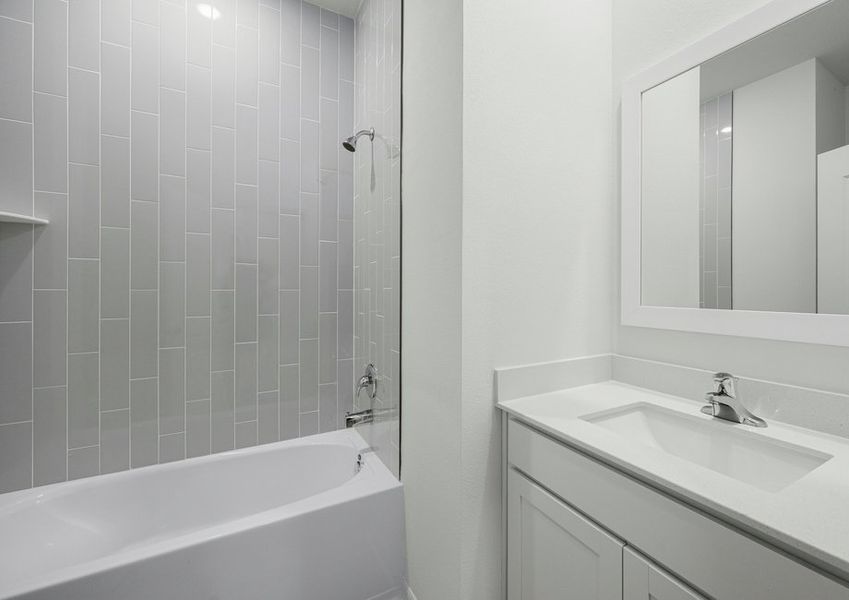 Spacious secondary bathroom