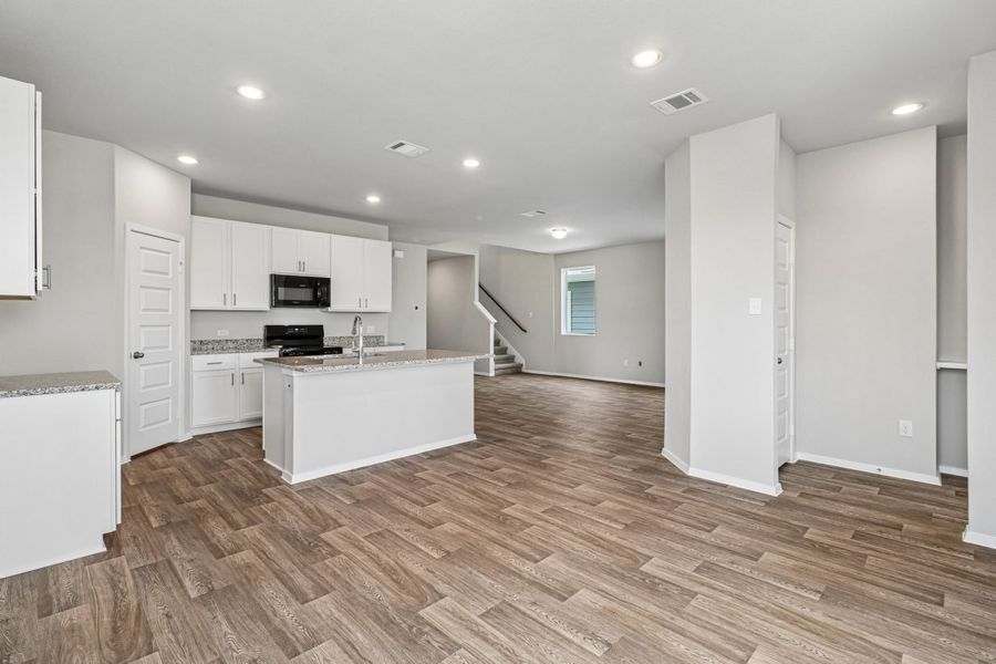 Furnished interior view inside a new home in Cascade, Liberty Hill (Image 6).