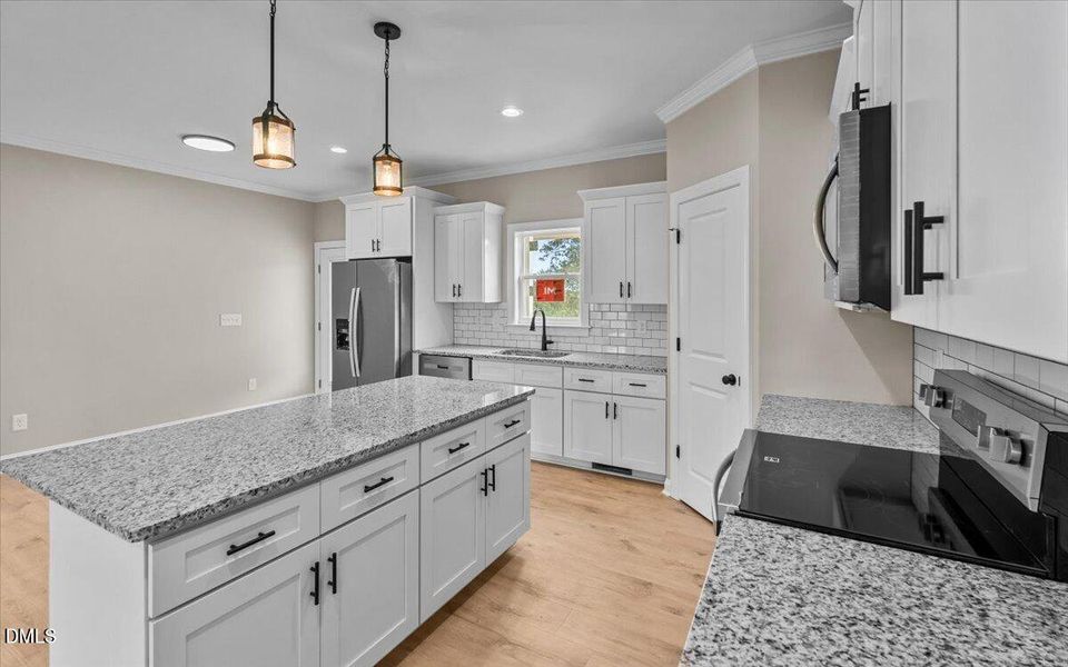 12-Kim 3302 Fox Glow-12