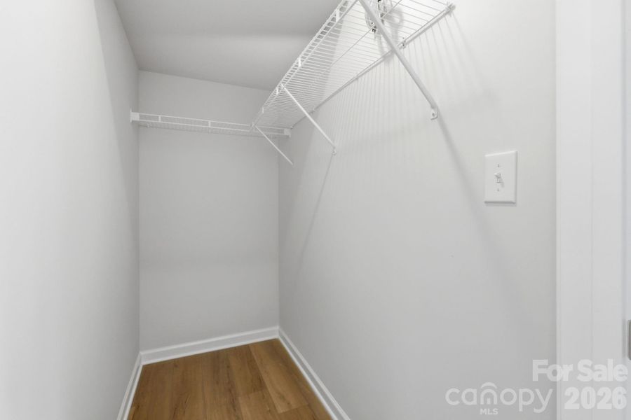 Spacious, unfurnished interior of a new home in Catawba Trace, Catawba (Image 27).