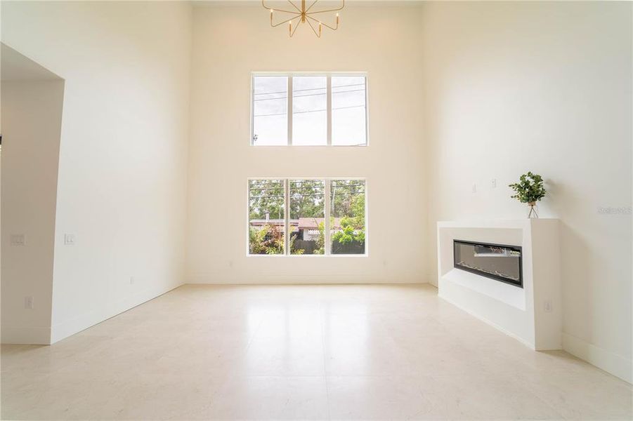 Spacious, unfurnished interior of a new home in , Tampa (Image 63).