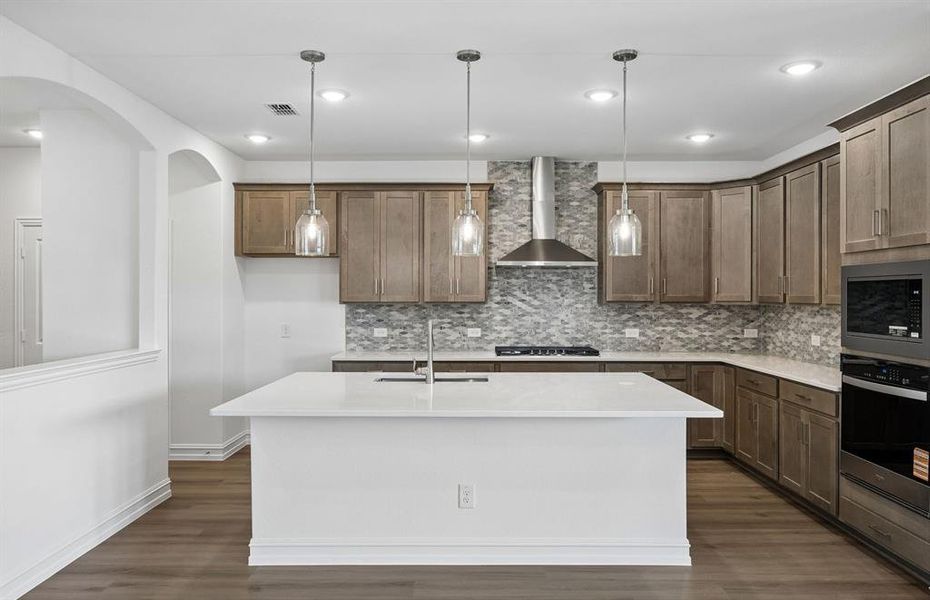 Beautiful pendent lighting in kitchen Beautiful pendent lighting in kitchen