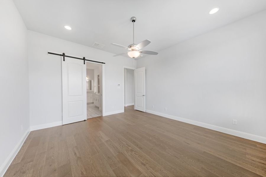 Representative unfurnished interior of a home built from the Colorado Executive by UnionMain Homes in Wildflower Ranch, Justin (Image 26).