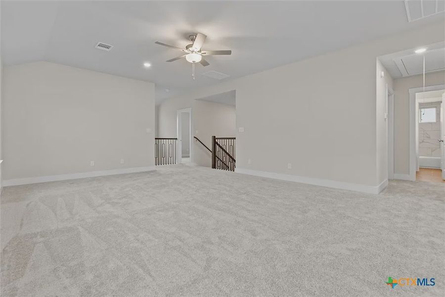 Spacious, unfurnished interior of a new home in Lakeside at Tessera on Lake Travis, Lago Vista (Image 24). Spacious, unfurnished interior of a new home in Lakeside at Tessera on Lake Travis, Lago Vista (Image 24).