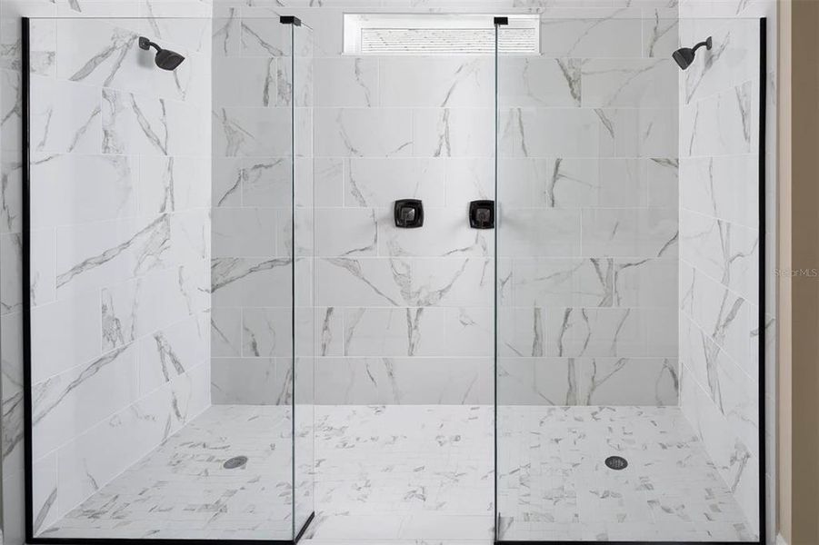 Close-up of interior finishes inside a home in Wellen Park, Venice (Image 19).