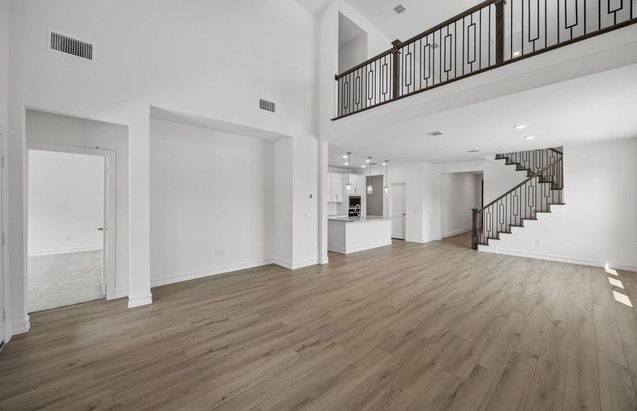 Spacious, unfurnished interior of a new home in Wilson Creek Meadows, Celina (Image 18).